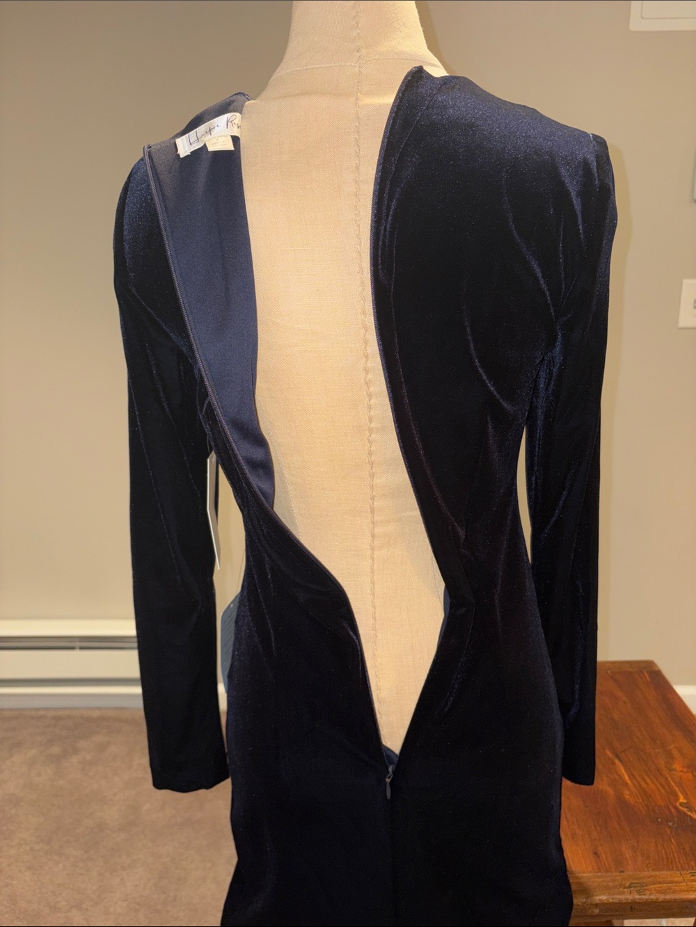 NWT Harper Rose Long Sleeve Ruched Velvet Dress Size 4 - Picture 7 of 15